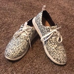 Leopard Print Toms